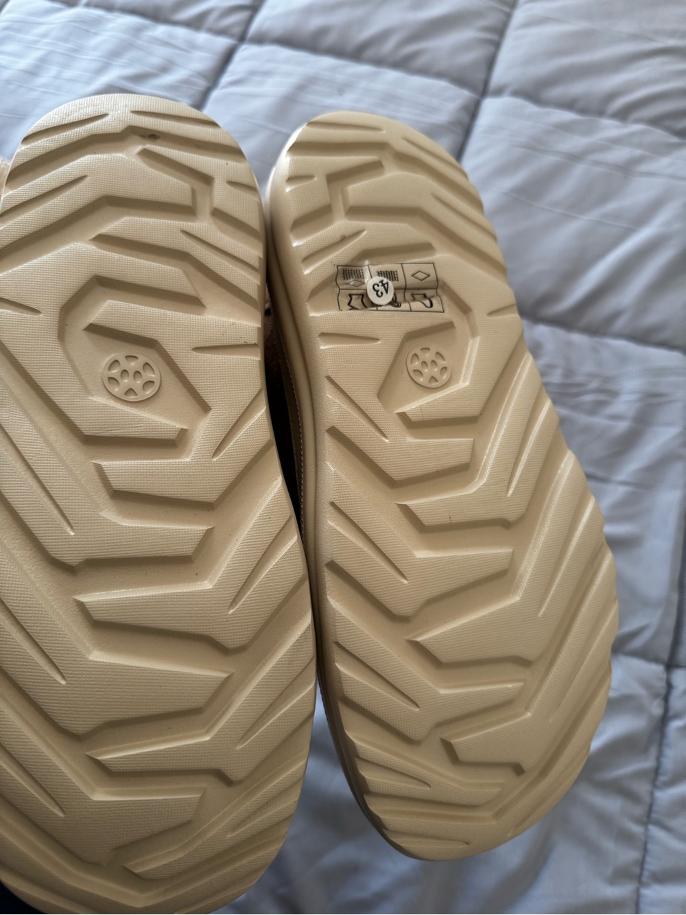 Women Snow boots - Picture 2 of 3